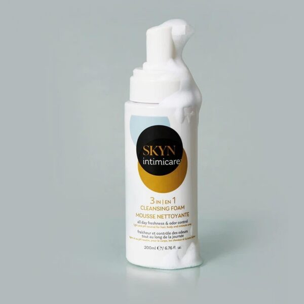UNIMIL SKYN Intimicare 3in1 Cleansing Foam   pianka oczyszczająca dla mężczyzn 200ml