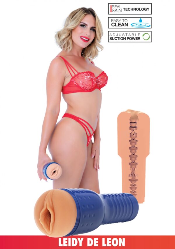 Leidy De Leon Pornstar Pussy Light skin tone
