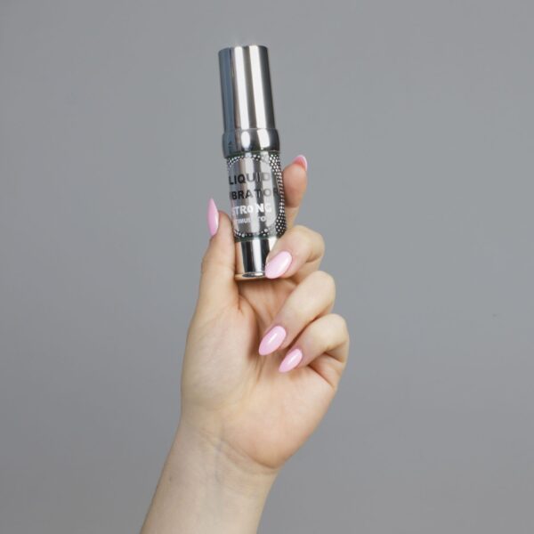 STRONG STIMULATOR LIQUID VIBRATOR 15 ML - obrazek 2