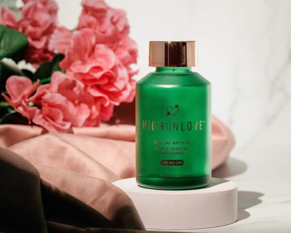 HighOnLove Sensual Bath Oil MOD 3 - obrazek 4