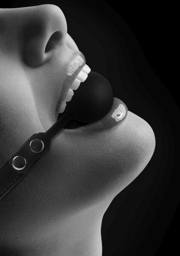 Silicone Ball Gag   with Adjustable Bonded Leather Straps - obrazek 8