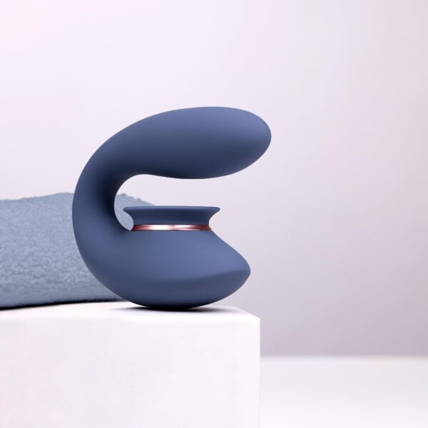Twitch 3   Rechargeable Vibrator & Suction   Silicone   10 Speed   Blue/Grey - obrazek 8
