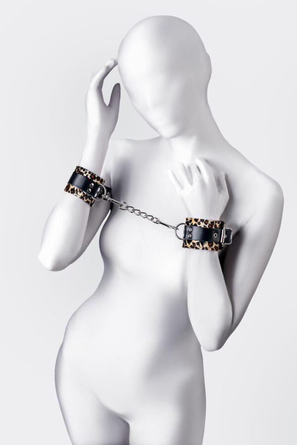 Anonymo handcuffs, PU leather, print, 19.5 cm - obrazek 2