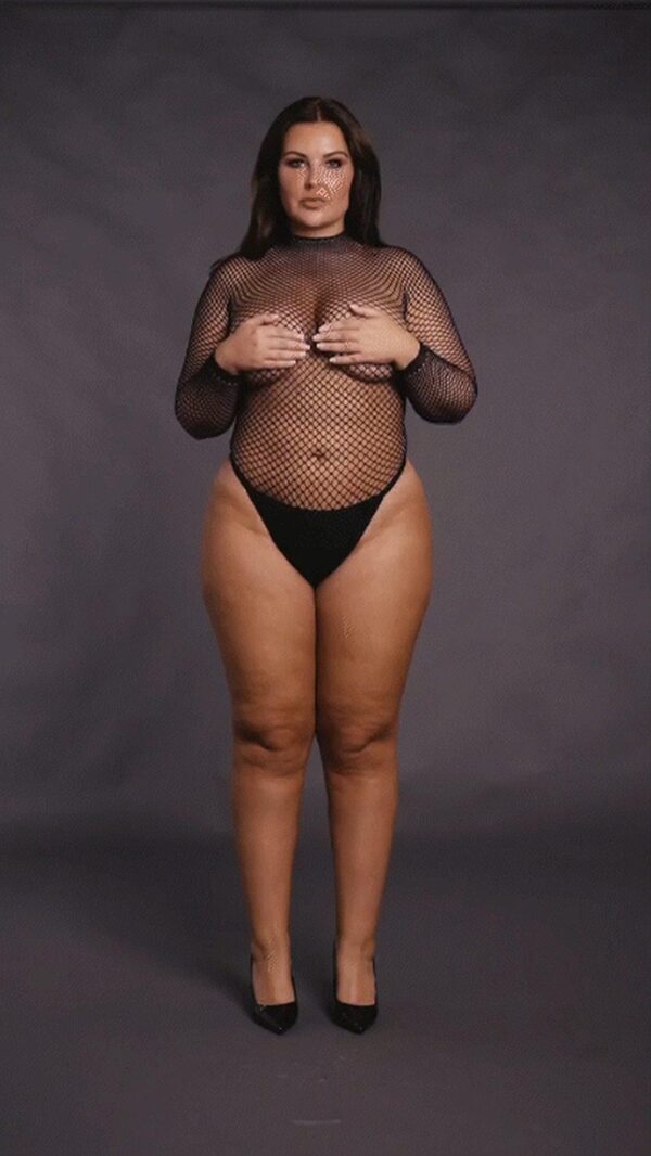 Body with fishnet structure and turtle neck. - obrazek 7