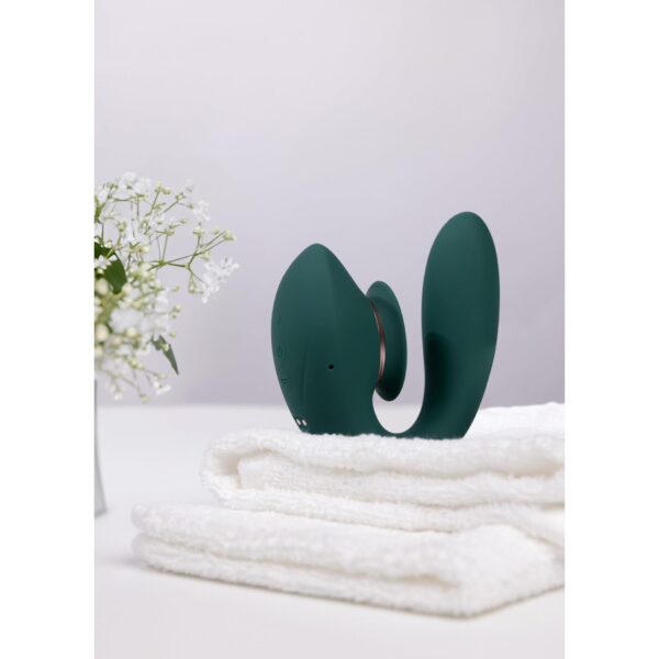Twitch 3   Rechargeable Vibrator & Suction   Silicone   10 Speed   Forest Green - obrazek 8